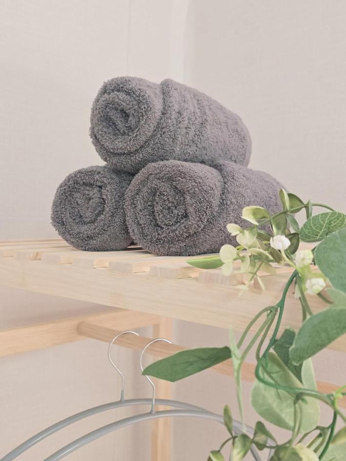 STAY H # Prime Location # 1 Stop to Seongsu # Lines 2,5 #Hongdae# Myeongdong# KSPO #DDP - 3