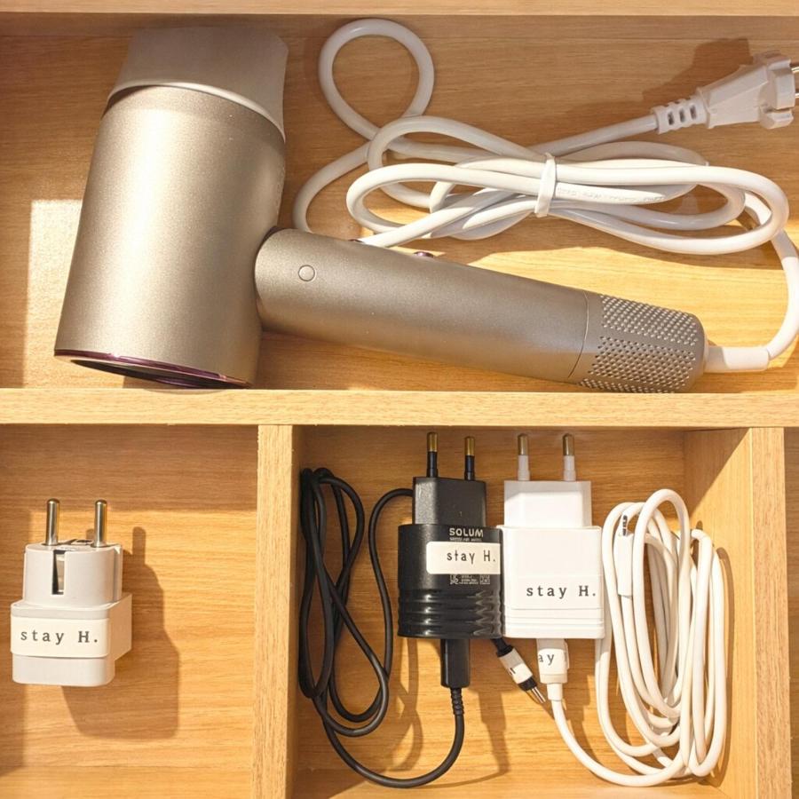 STAY H # Prime Location # 1 Stop to Seongsu # Lines 2,5 #Hongdae# Myeongdong# KSPO #DDP - 5