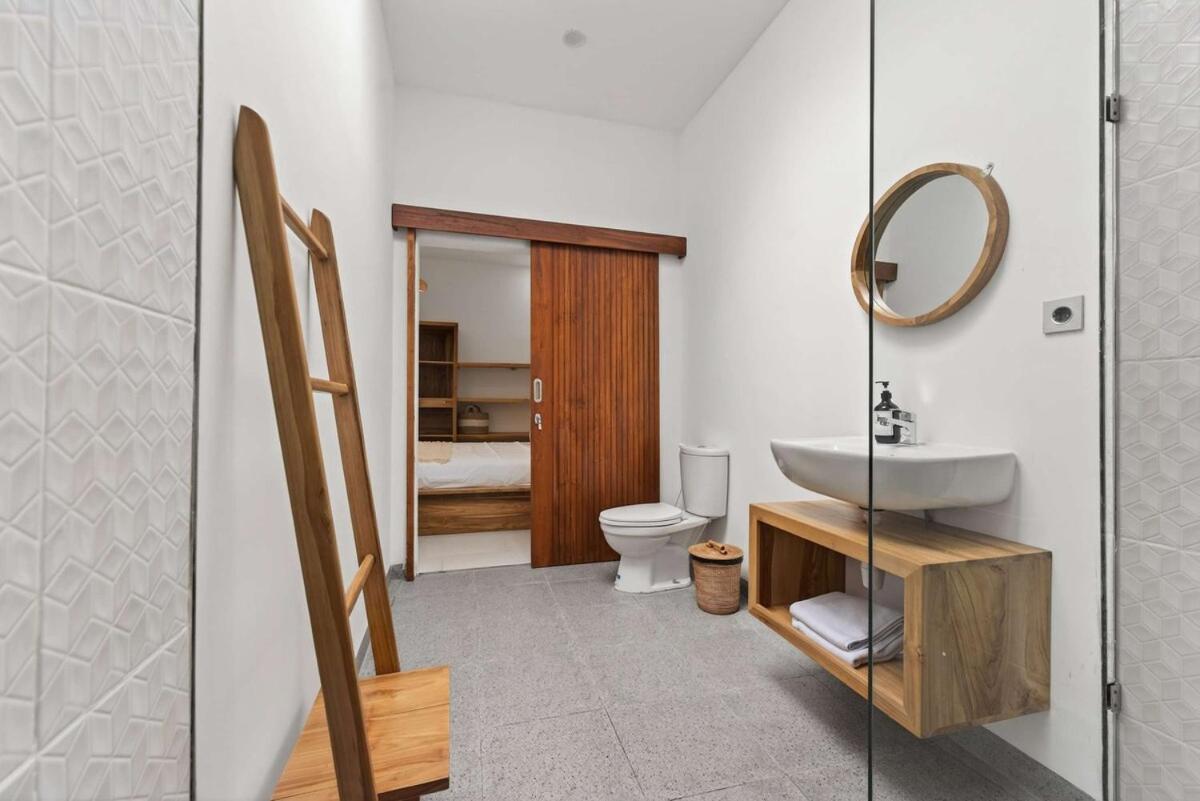 Nara V3 2BR Escape in the Heart of Seminyak - 3