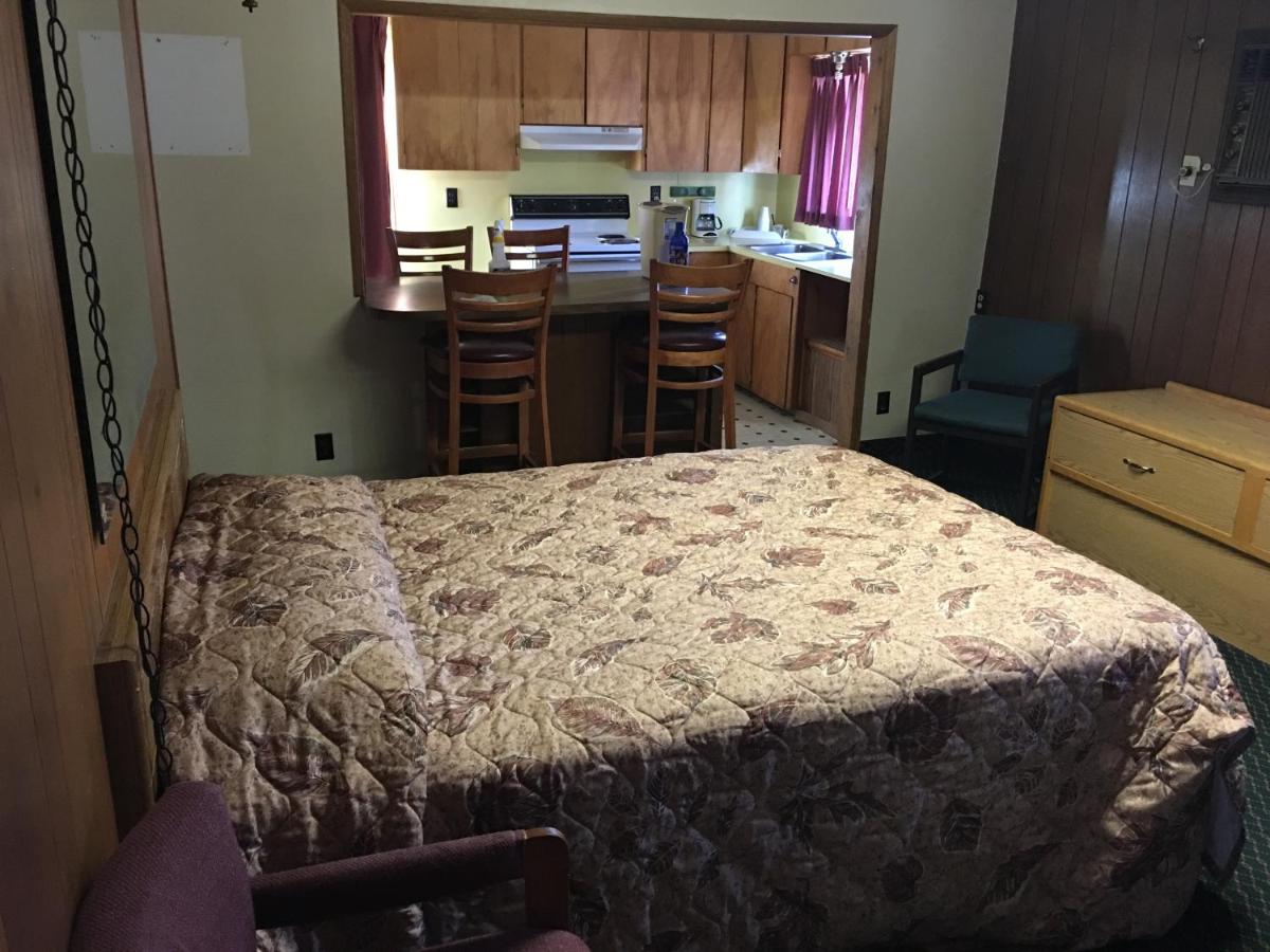 Lamplighter Motel — photo 4