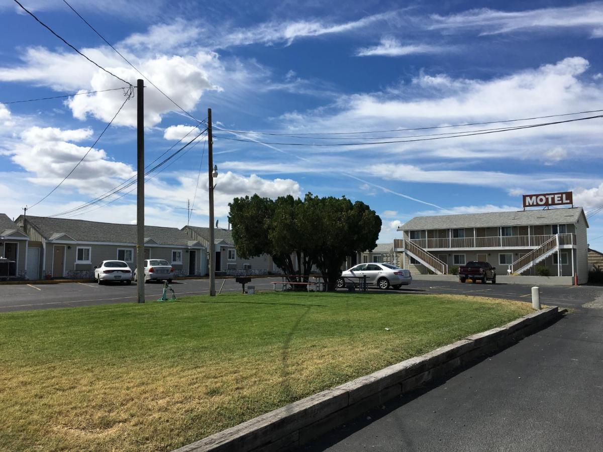 Lamplighter Motel — photo 17