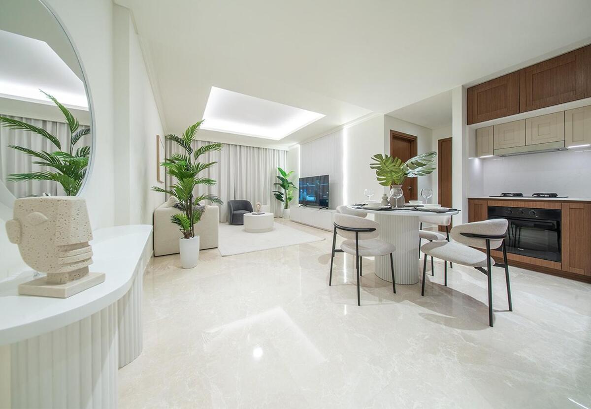 1 Bed in Palace Beach Residence with sea view - 4