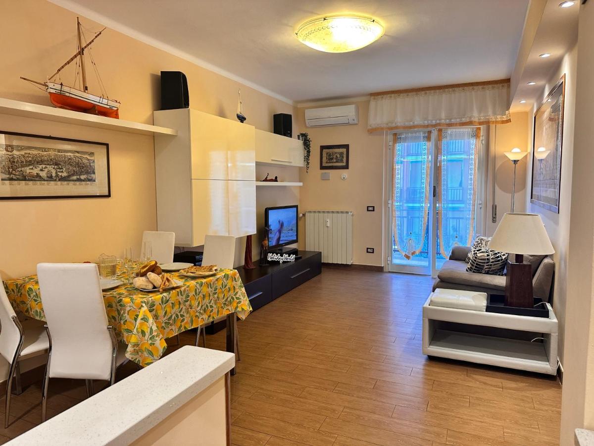 Casa Celsa by Holiday World - 5