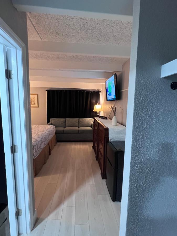 Regency Inn — photo 12