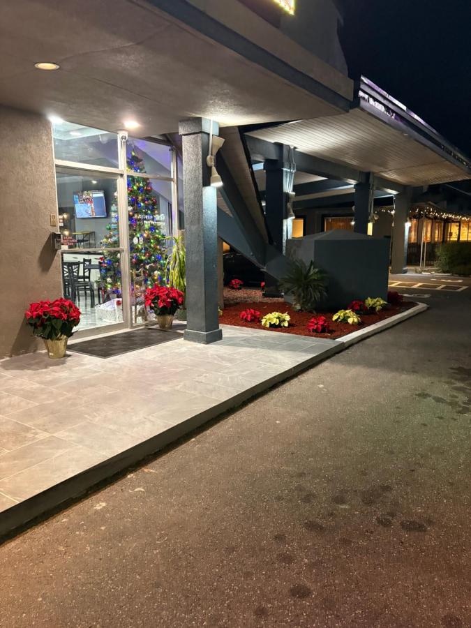 Regency Inn — photo 17