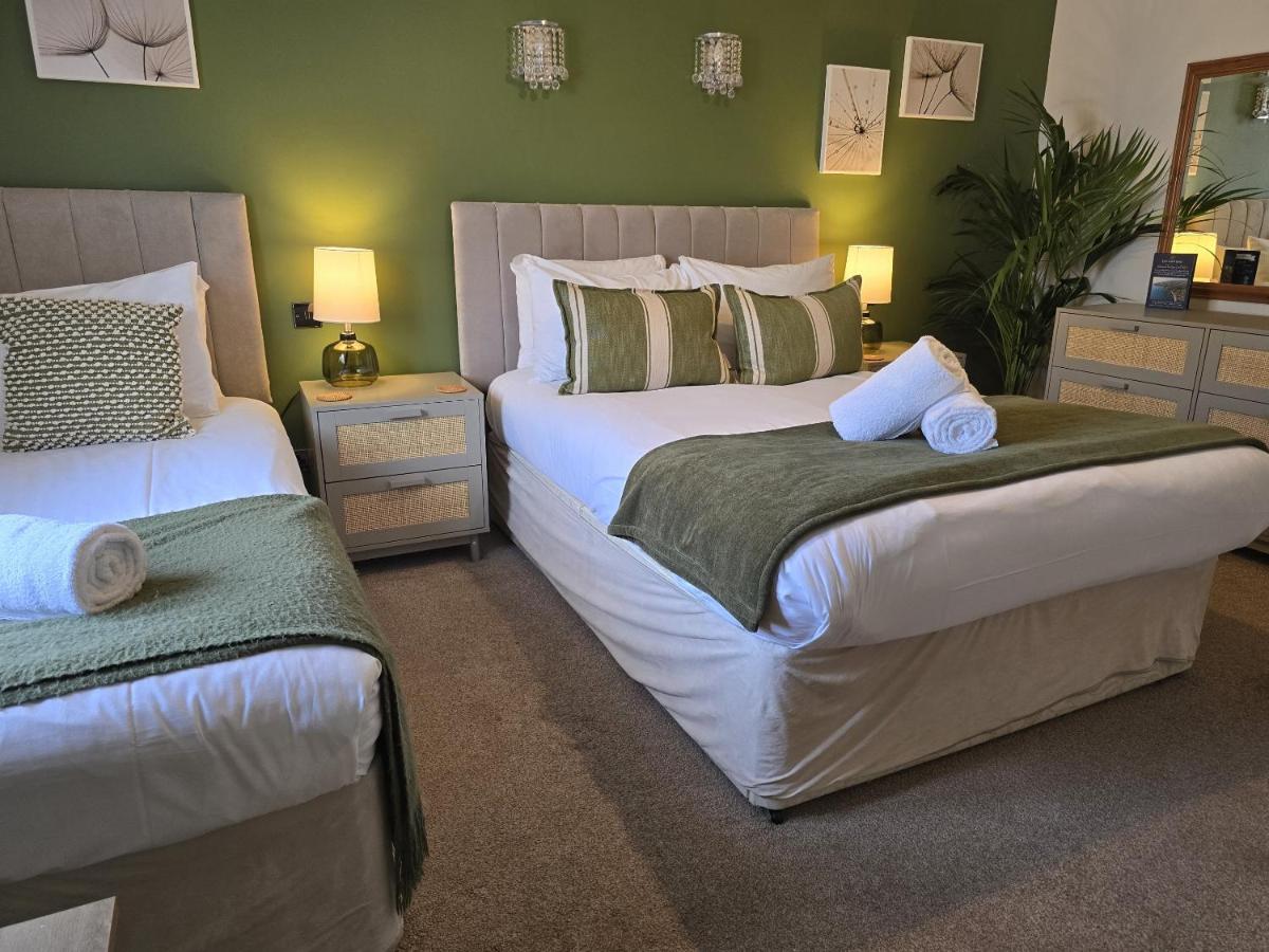 Triple Room with Shower