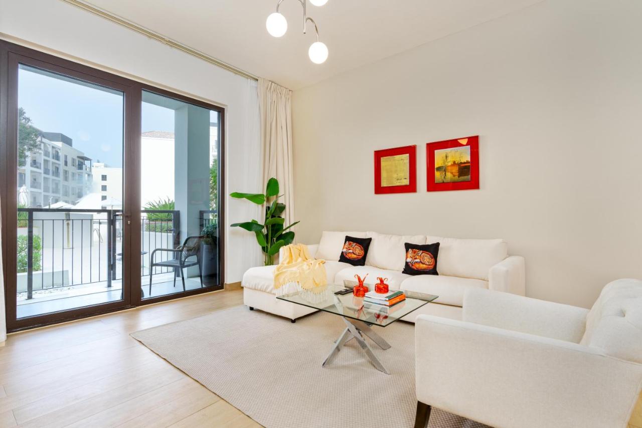 Ultimate Stay - Seaside 1-Bedroom Apartment with Beach Access at Port De La Mer - 3