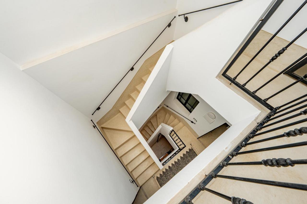 Riad with Rooftop Terrace in Top Medina Location, Dar El Bacha - 5