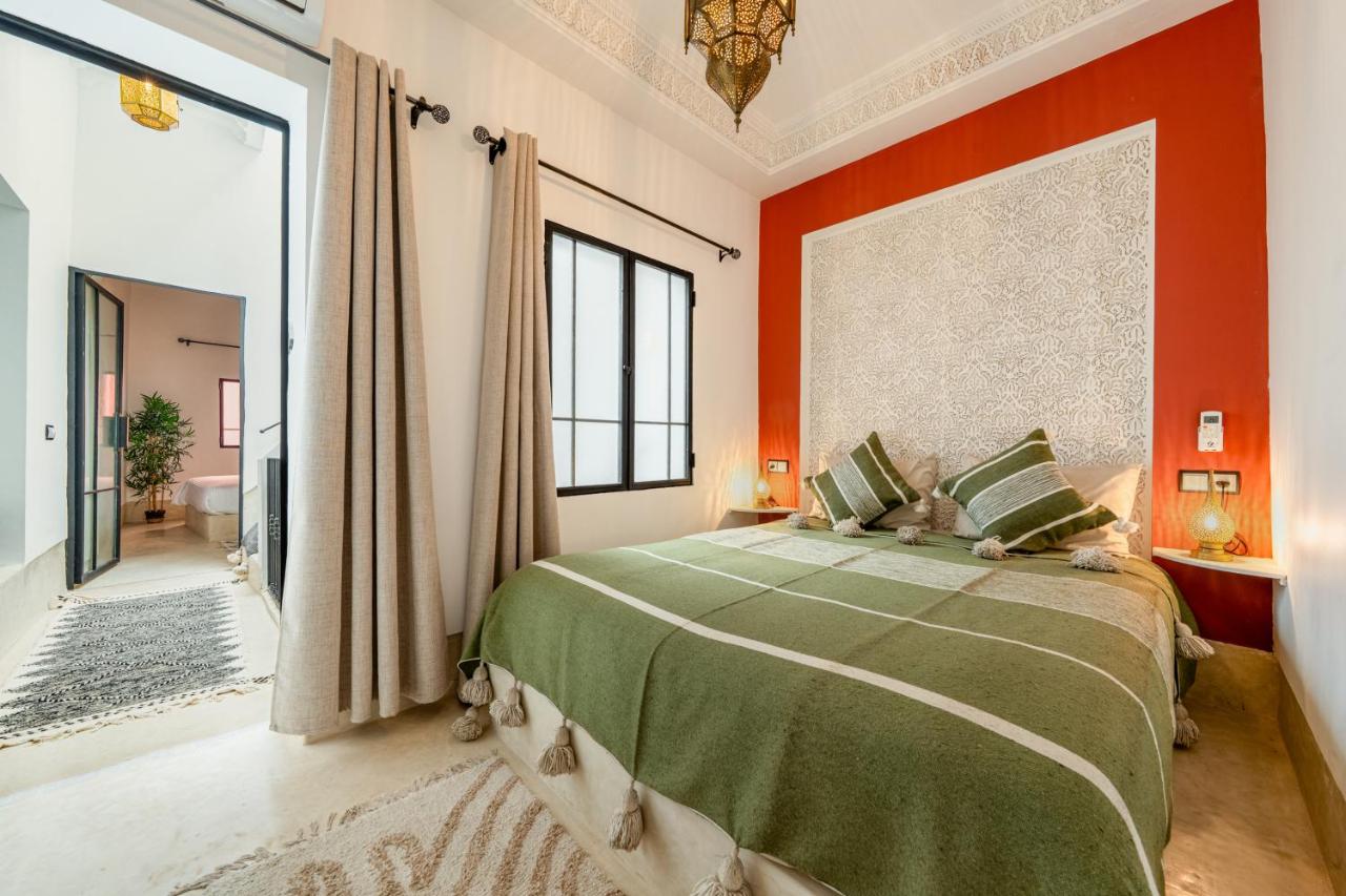 Riad with Rooftop Terrace in Top Medina Location, Dar El Bacha - 2
