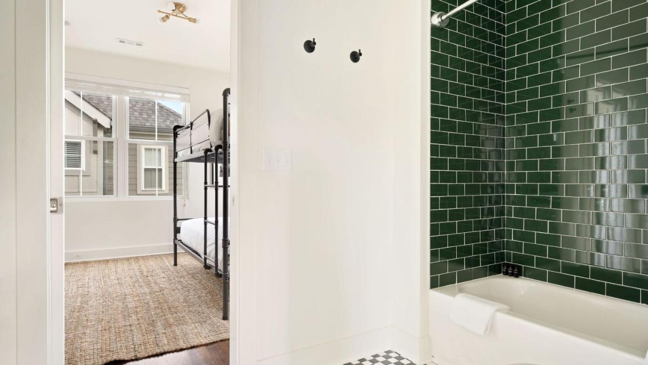 Hart Suite Buyout 3 by AvantStay Two Town House Buyout w Modern Amenities in Nashville - 3