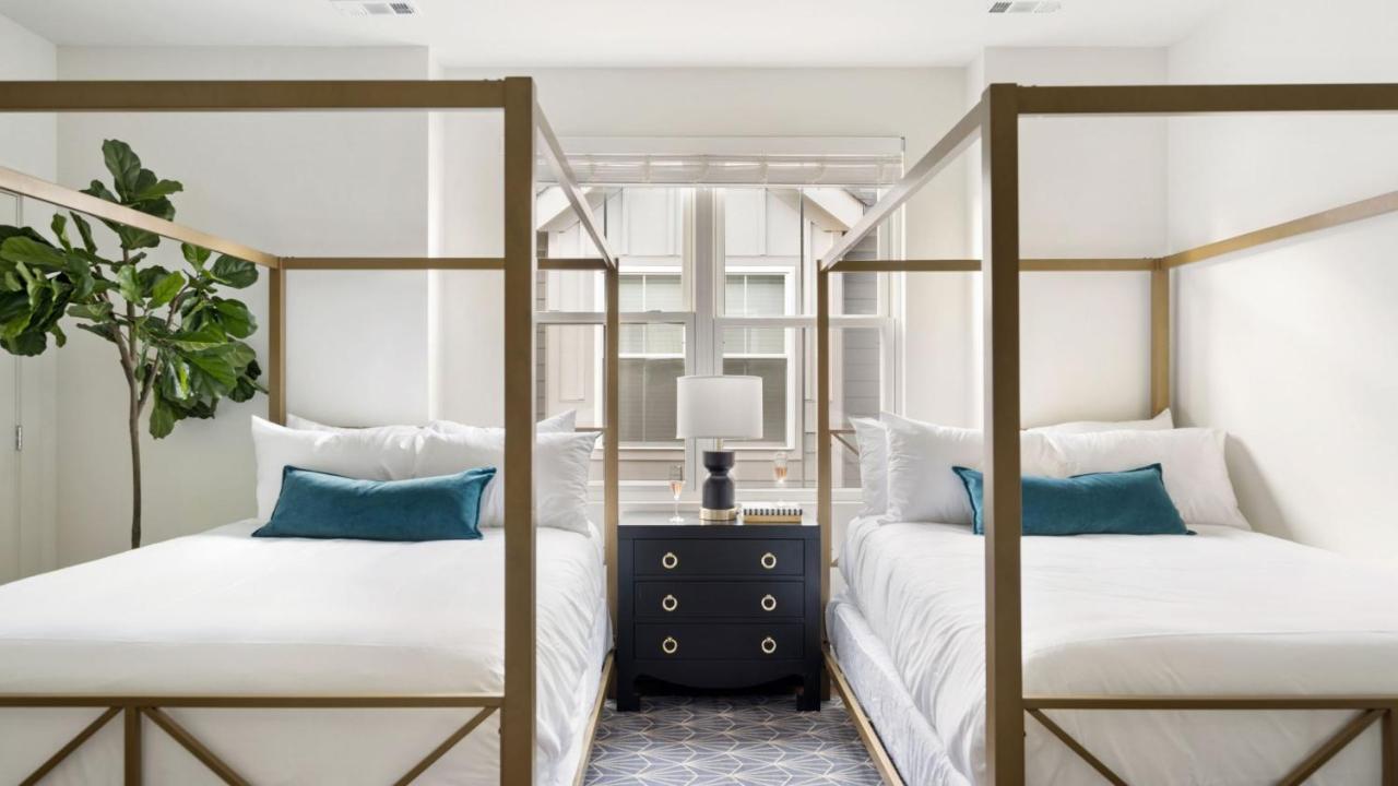 Hart Suite Buyout 7 by AvantStay Two Nashville Town Houses w Stunning Amenities Design - 3