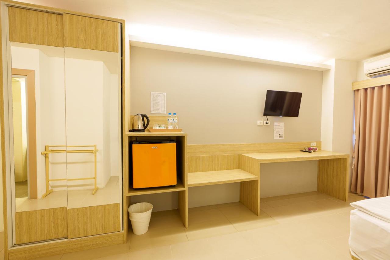 Prom Ratchada Hotel - 5