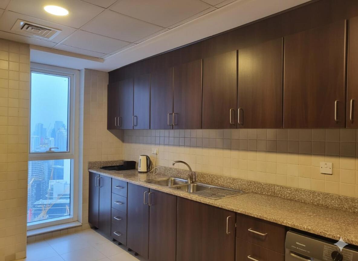 Yogi - 2BR with Maid Burj Khalifa and Canal View - 5