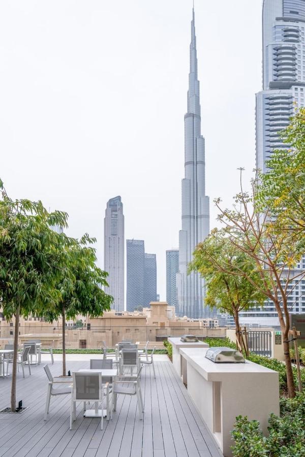 Iconic Burj Views l Elegant 2BR at Burj Royale
