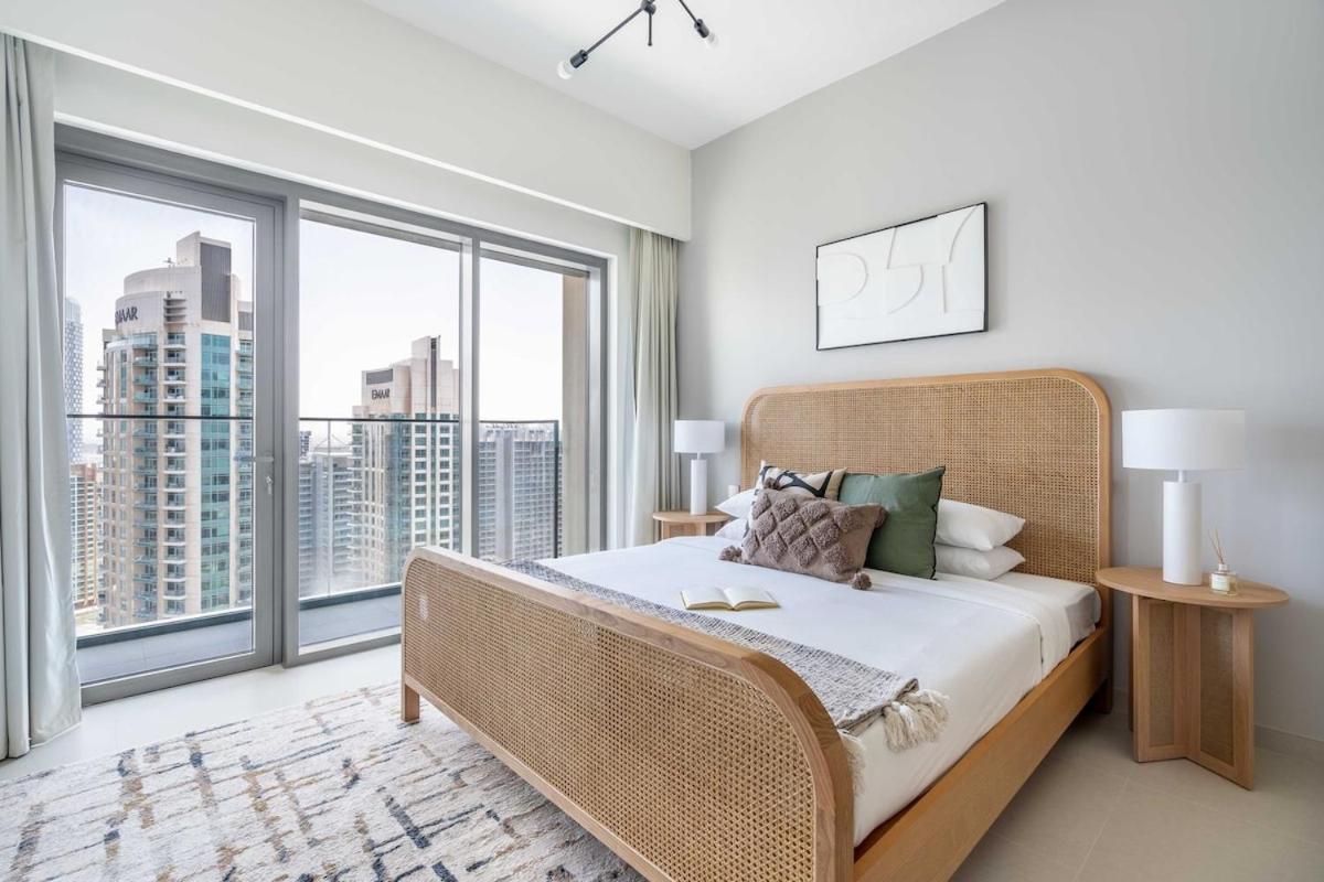 Iconic Burj Views l Elegant 2BR at Burj Royale - 2