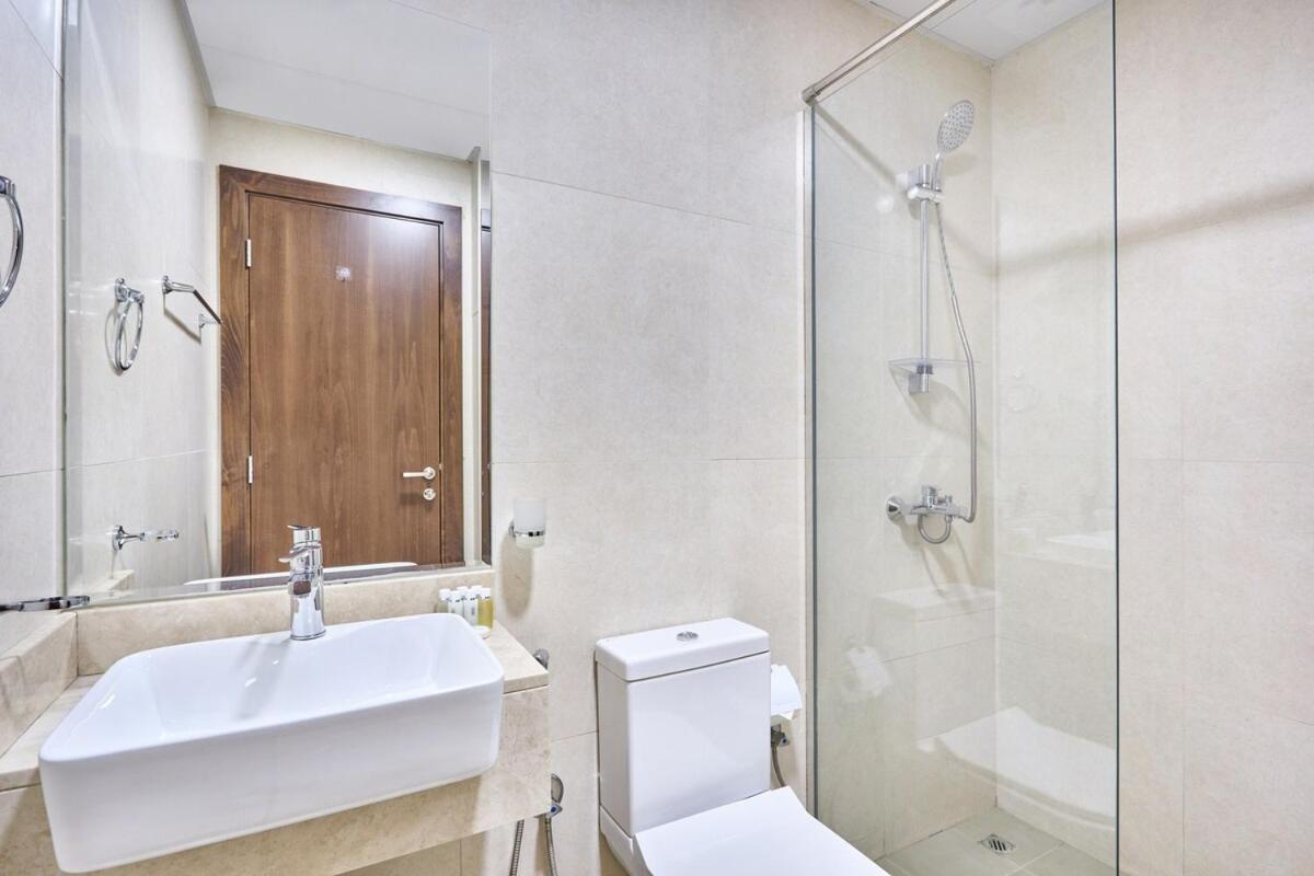 Urban and Central - 1BR at Binghatti Gateway - 3