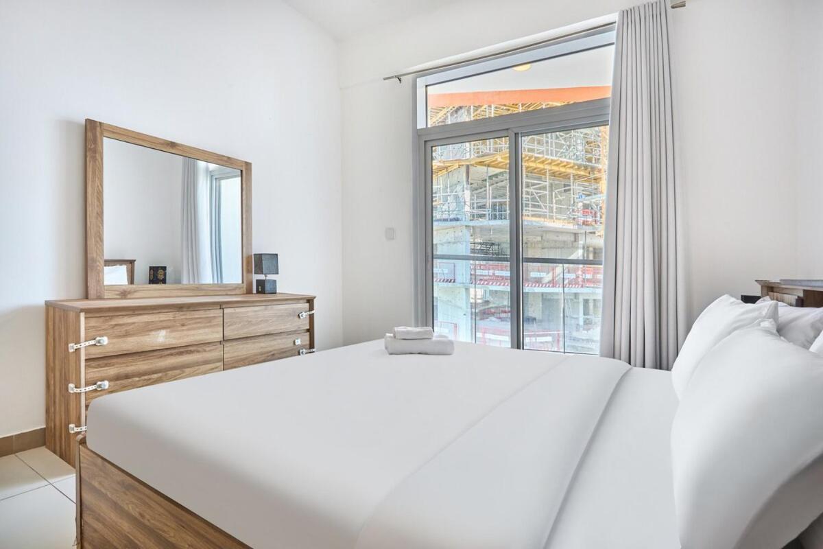 Urban and Central - 1BR at Binghatti Gateway - 2