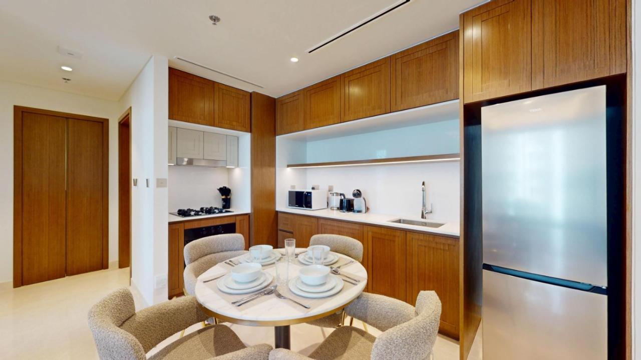 Vacationer Holiday Homes l Classy 1 Bedroom l Yacht Views l Private Beach - 5