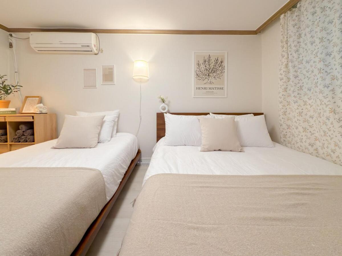 NEW 7 minutes from Hongik University Station Airport Railroad Airport Bus 3 minutes 5 people - 2