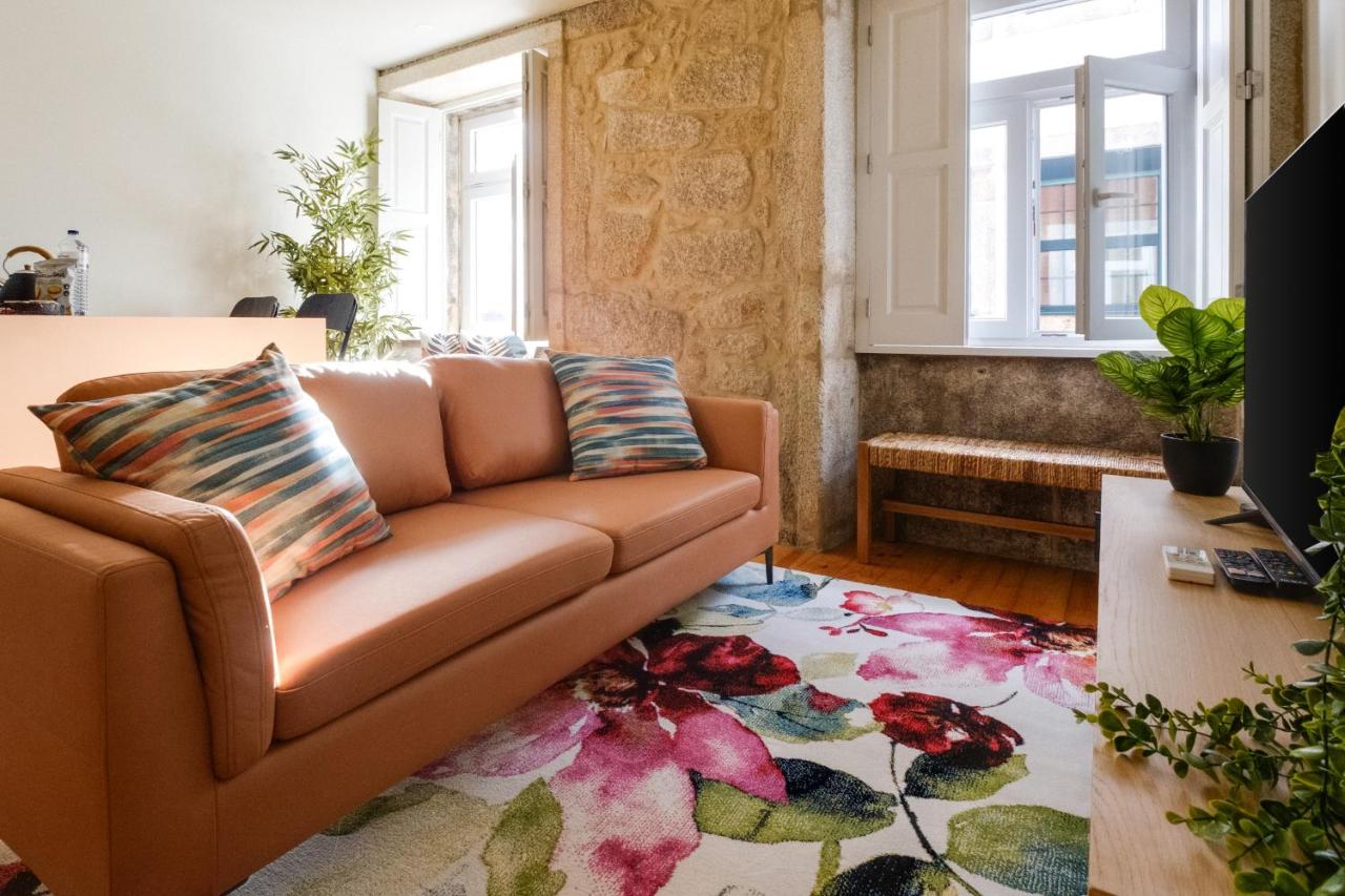 Magnolia 3 Luxury with AC Metro Downtown Porto - 5