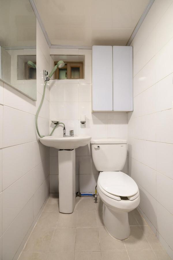 Seoul Station,3R6B, 12-person family, group, Myeongdong, Itaewon, cinema, free parking - 4