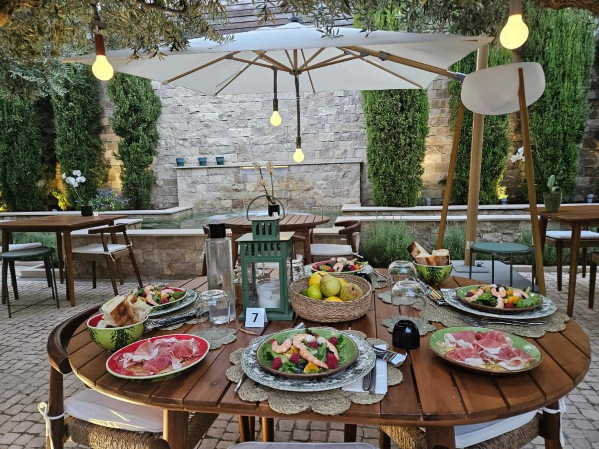 Eleven, Boutique luxury house & garden - 5