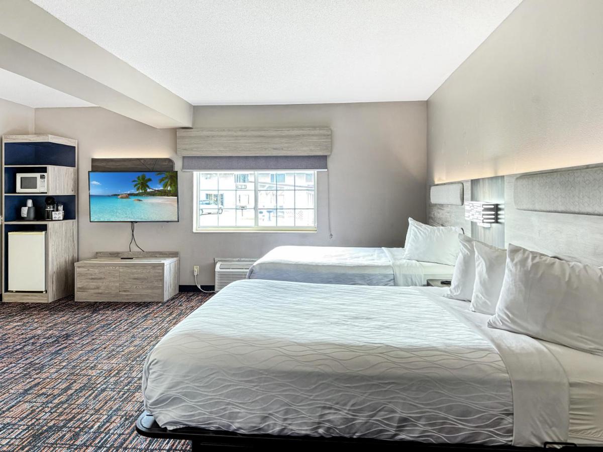 Reston Inn & Suites — photo 19