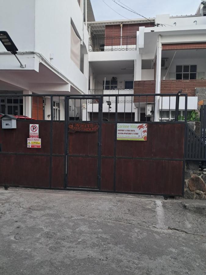 Corinne Villa 300m from the beach