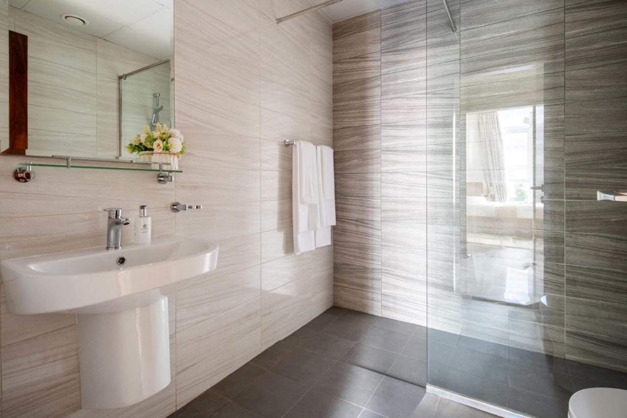 Frank Porter - Dunya Tower - 3