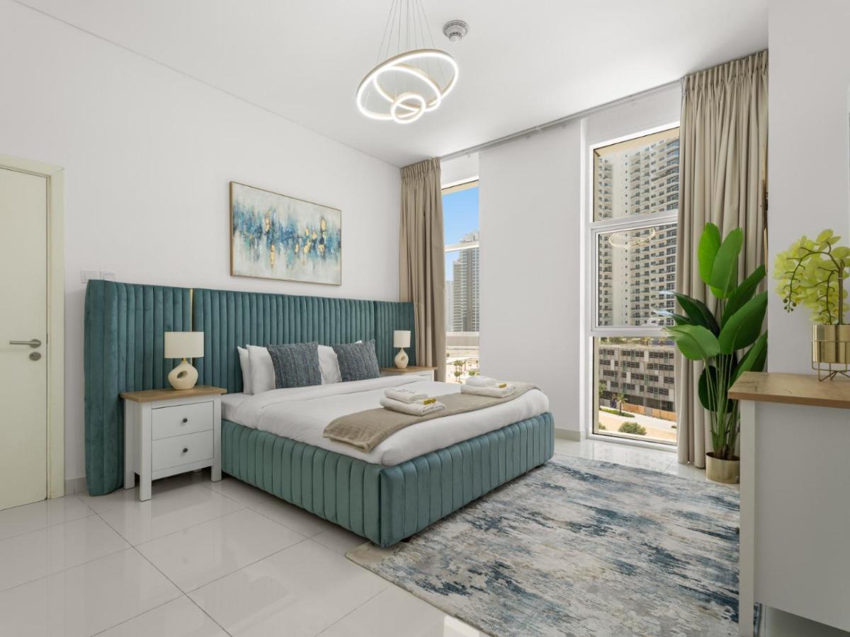 Signature Prestige 1BR Sleeps 4 -Damac Central - 2