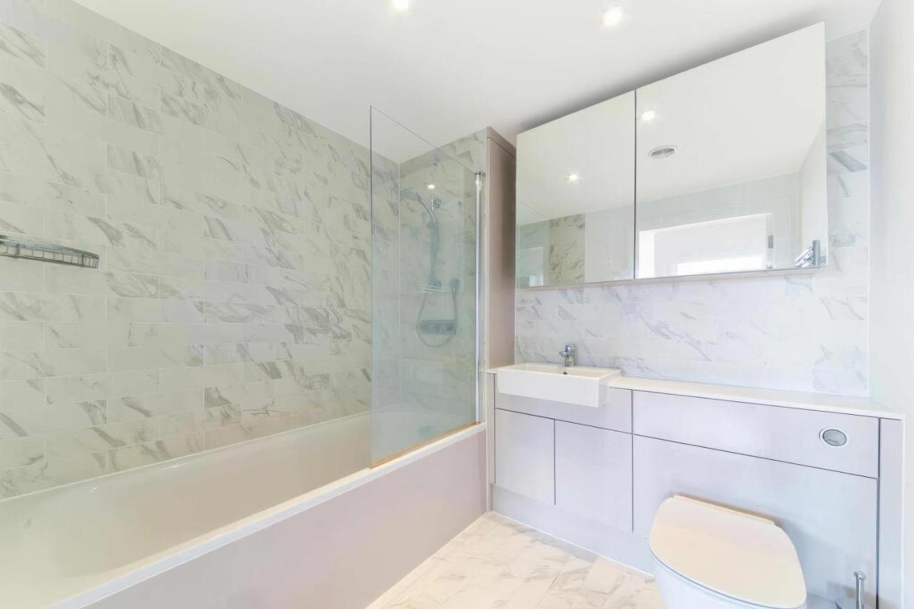 Luxury 2Bed 2Bath Apartment in Central London - 3