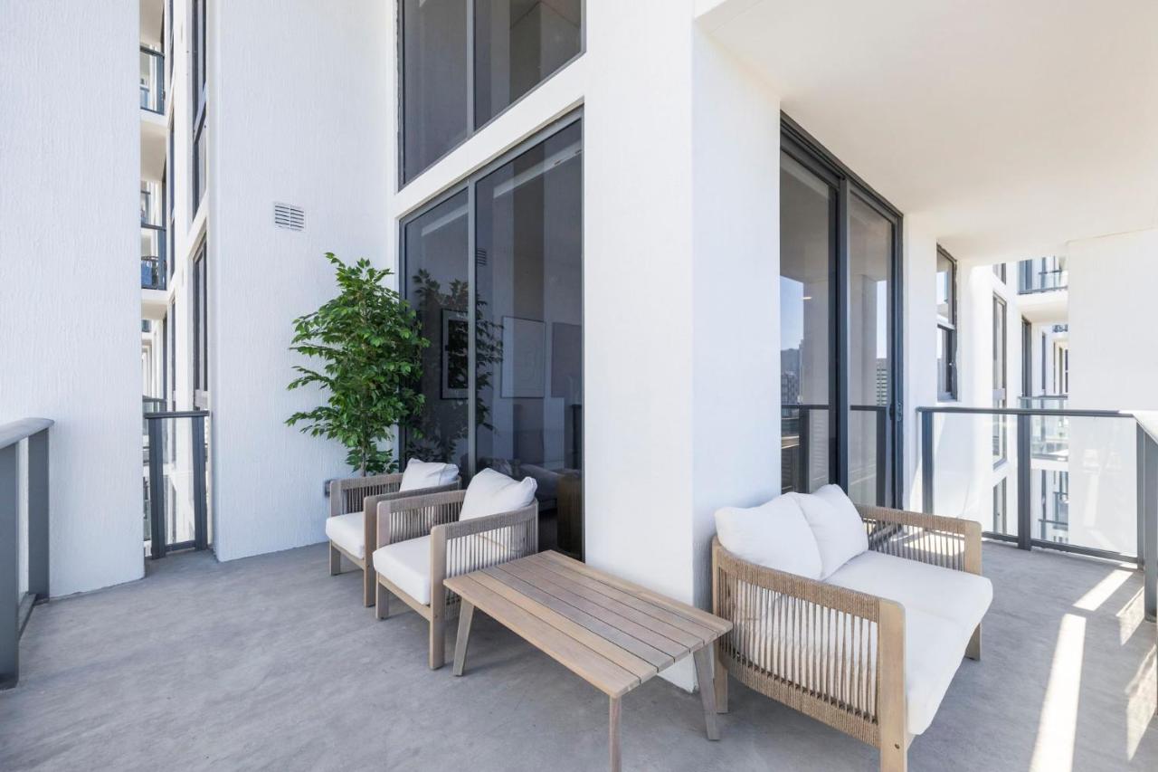 Modern Condo Steps from Bayside & Kaseya Center - 5