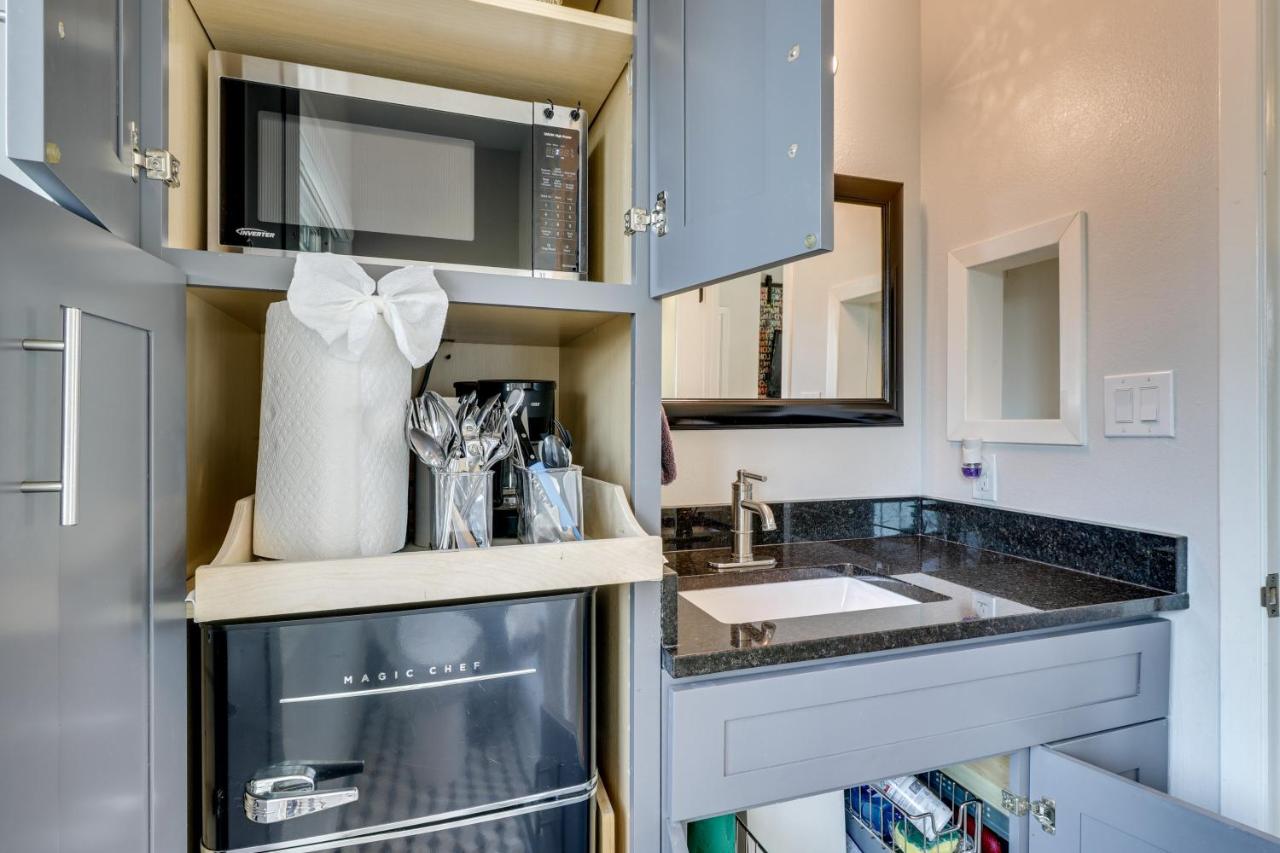 Convenient Couples Retreat 3 Mi to Dtwn Austin! - 3