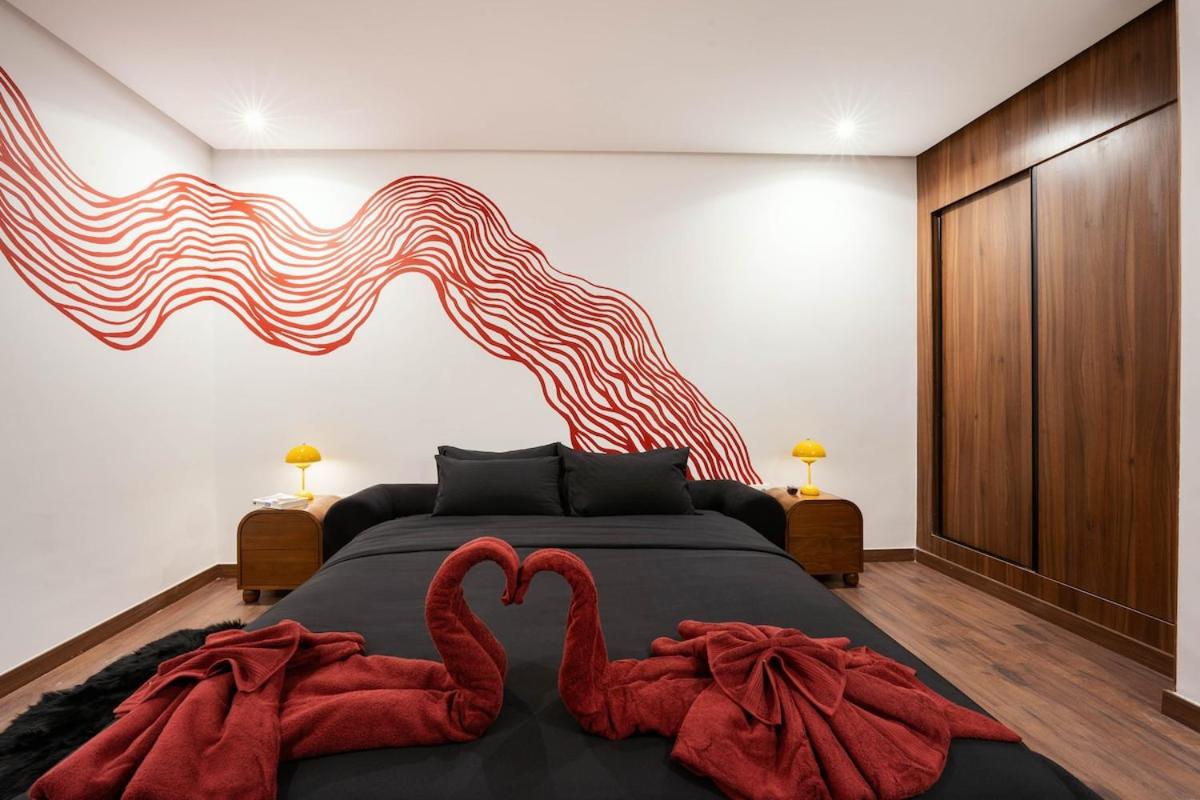 Jacuzzi Private Terrace Design Central Apartment - 2