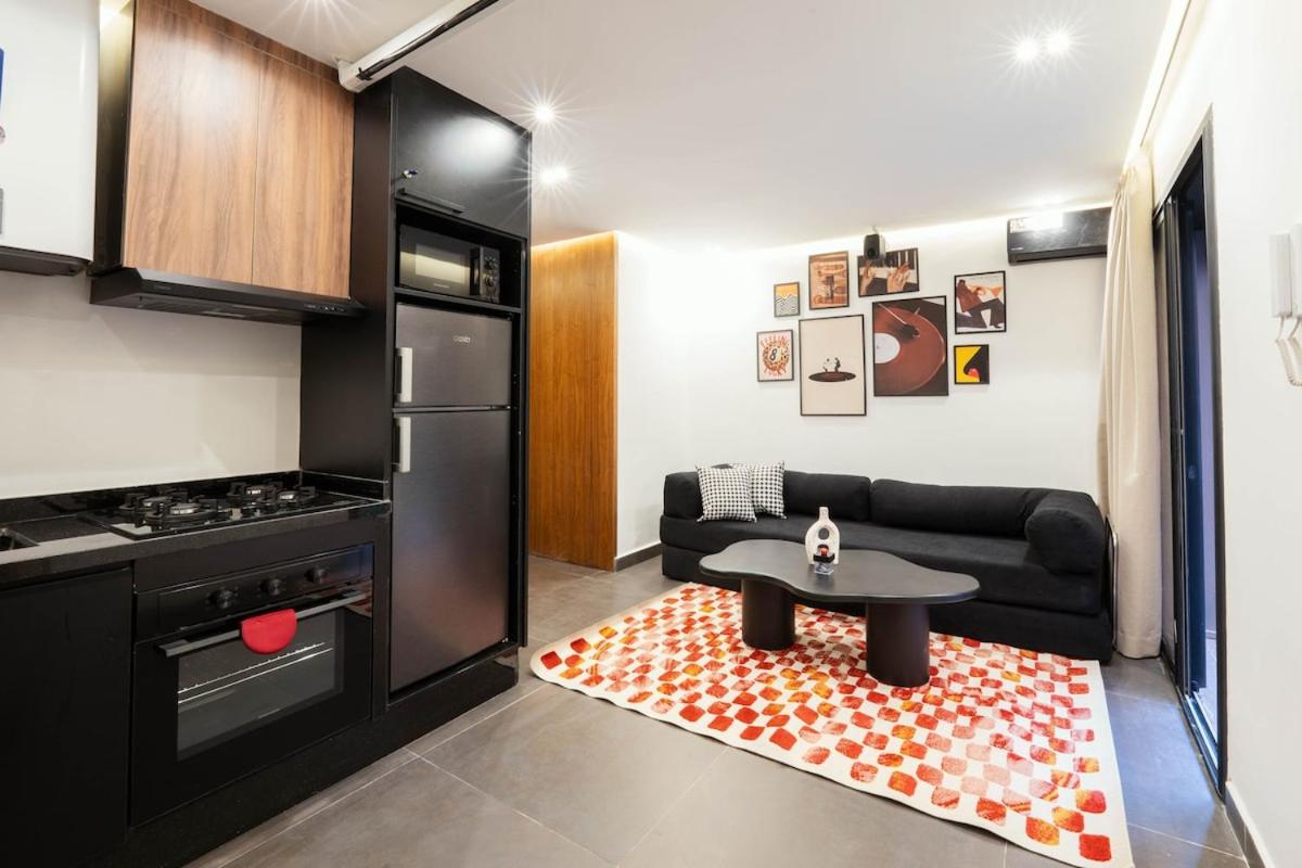 Jacuzzi Private Terrace Design Central Apartment - 4