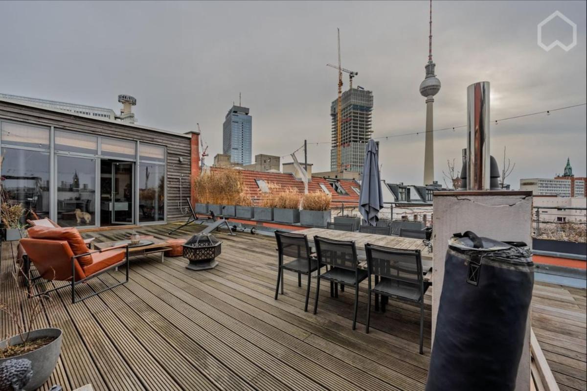 Designer Loft with Big Rooftop and Office - 2