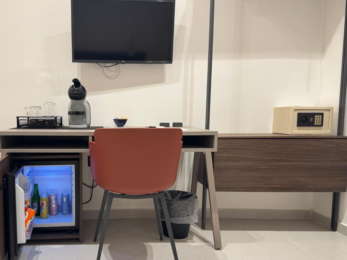 Hart Boutique Rooms - 3