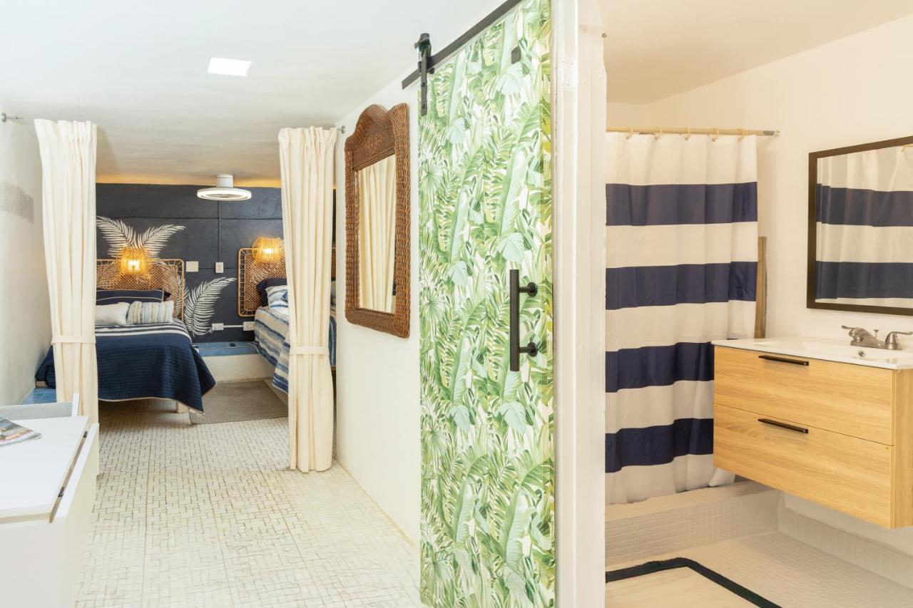 Trade Winds Restaurant & Guest House - 4