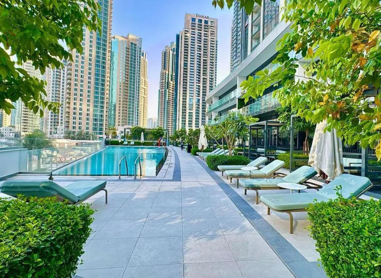 Grande Essence Elegant 1BR Sleeps 4 in Downtown - 4