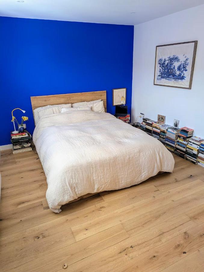 The Entire Floor of a Unique House, 2 Rooms