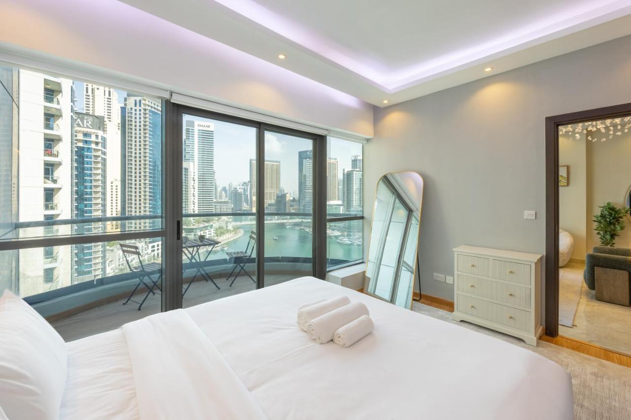 Vacationer Holiday Homes l 1 Bedroom Stunning Marina Skyline l Free Pool, Gym Access - 2