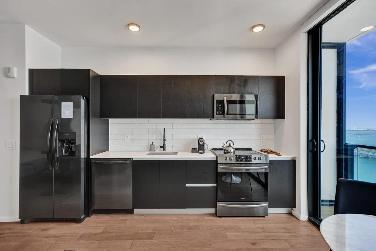 4006 - Lux Miami Studio City Bay Views - 3