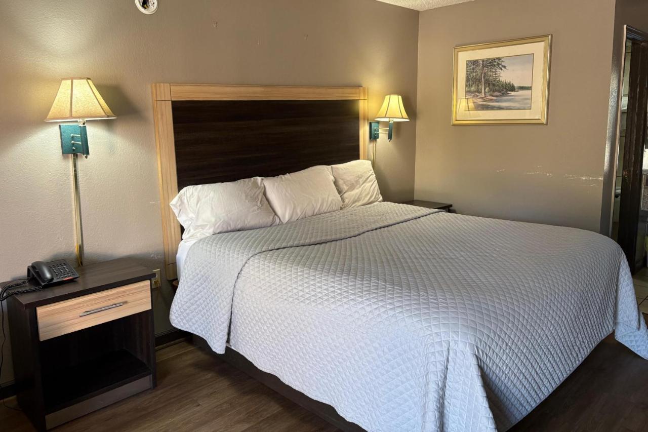 Economy Inn — photo 2