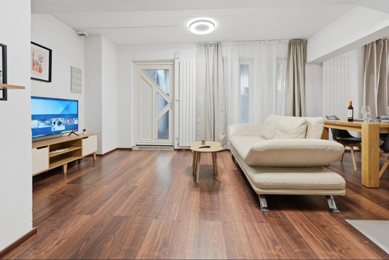 Yello Homes - Tiny Loft - 4 Personen - Flughafen