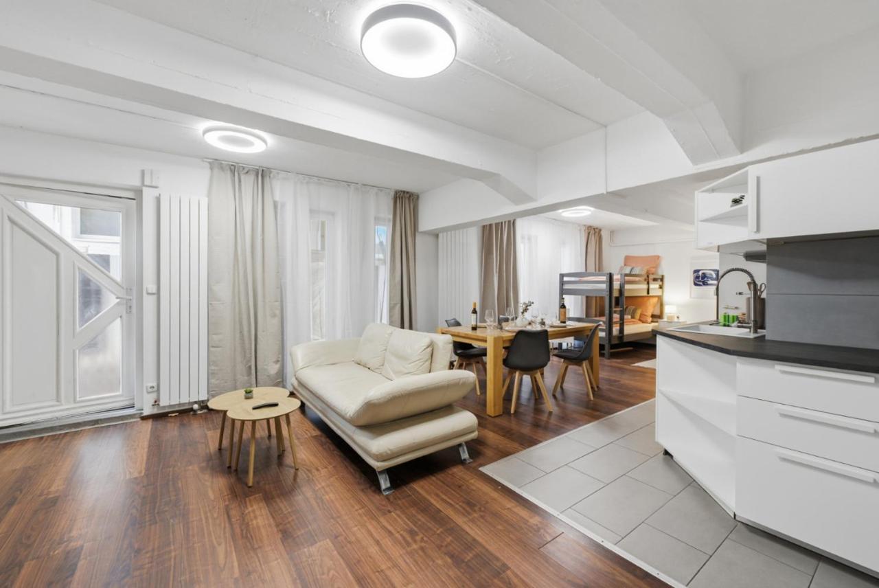 Yello Homes - Tiny Loft - 4 Personen - Flughafen
