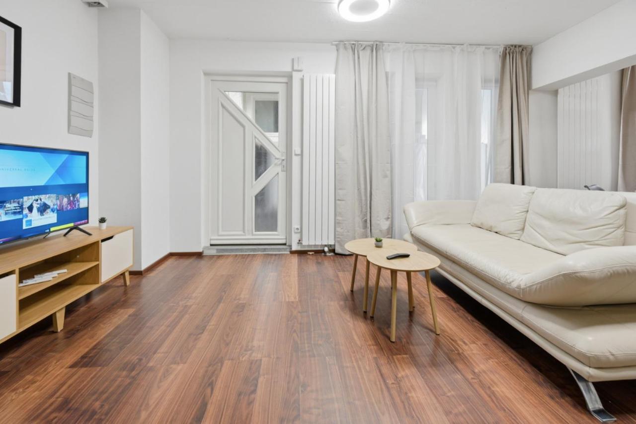 Yello Homes - Tiny Loft - 4 Personen - Flughafen