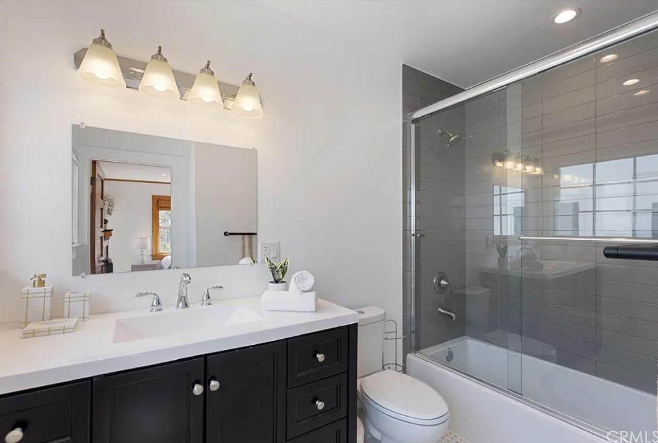 Hollywood Heritage Villa - 3