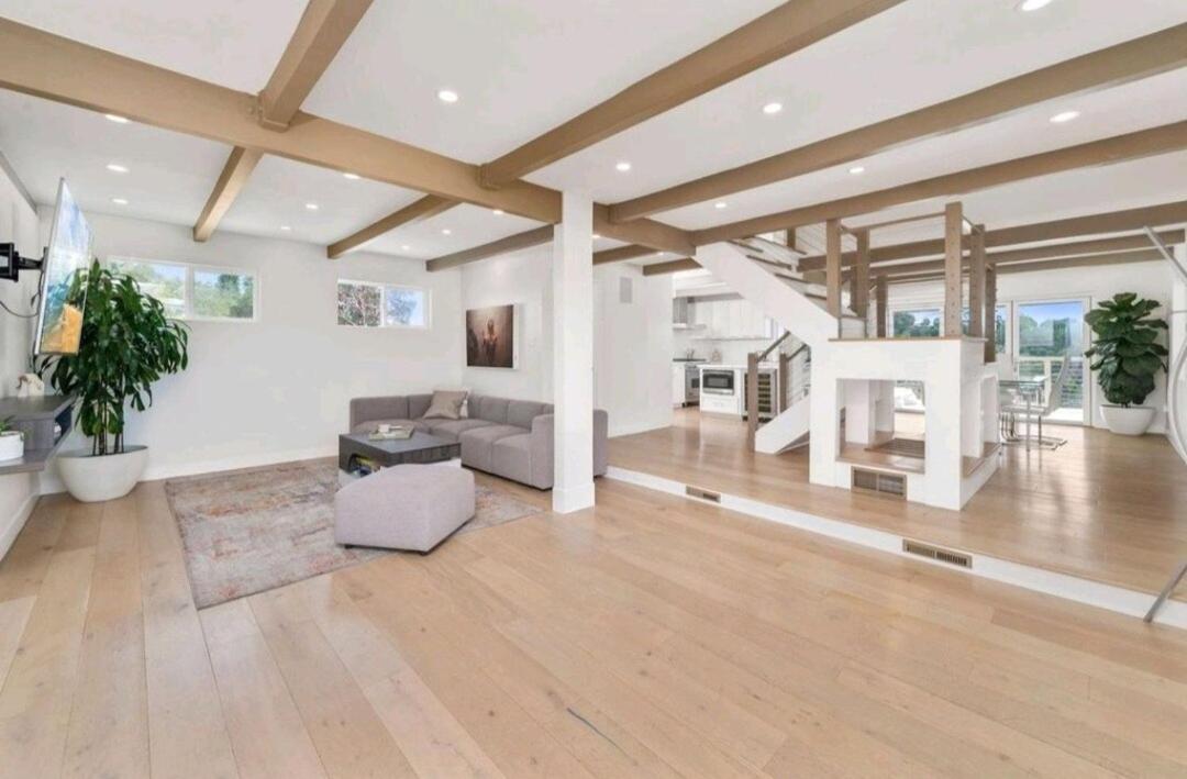 Epic VIEWS in Silver Lake Hills Near Sunset Junction - 2