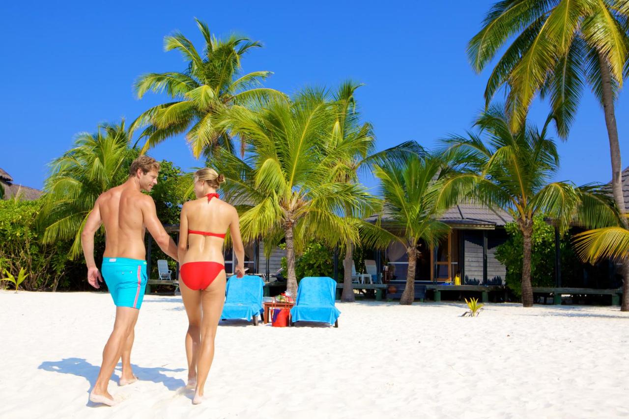 Beach: Kuredu Island Resort & Spa