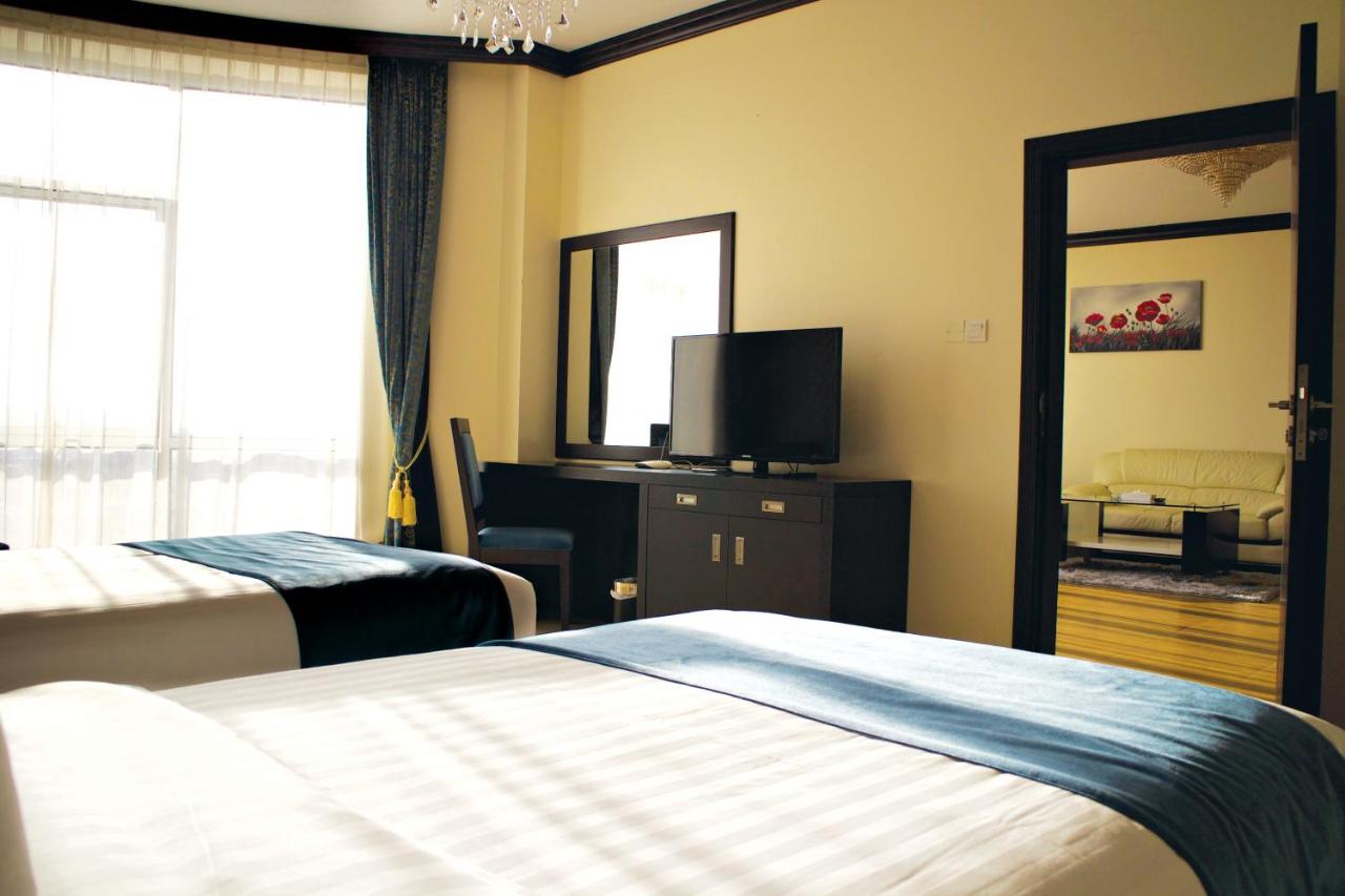 Royal Phoenicia Hotel photo